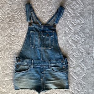 Abercrombie & Fitch Overall Shorts